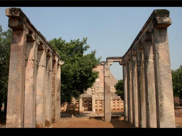சஞ்சி ஸ்துபாவின் 4 நுழைவாயில்கள்