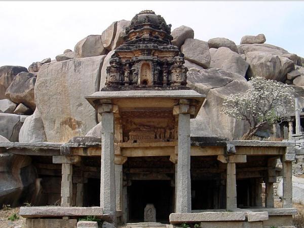 பாதாளக் கோயில்