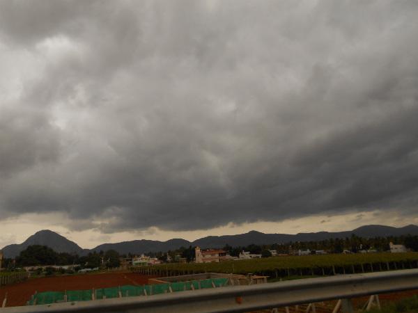 பரந்த மேகமூட்டம்