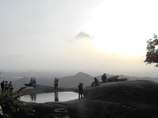 தள்ளும் காற்று