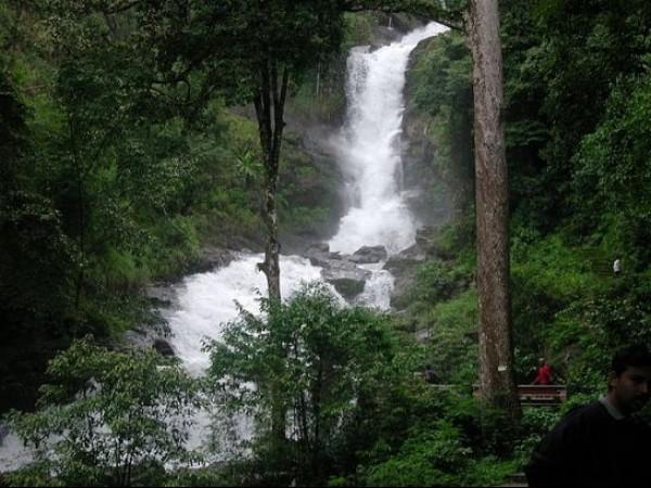 அப்பே, இருப்பு மற்றும் மற்ற நீர் வீழ்ச்சிகள்