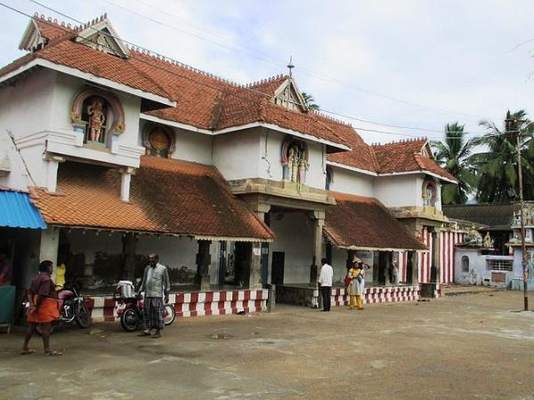 கிலாதூர் நாகராஜா கோயில்