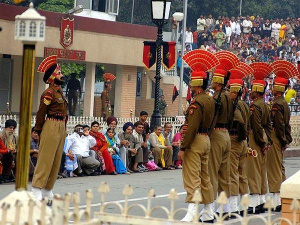 வாகா எல்லையில் காணப்படும் உடன்படிக்கை நிகழ்ச்சியில் பங்கேற்கலாம்: