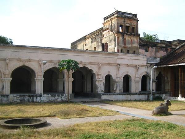 தஞ்சை அரண்மனை