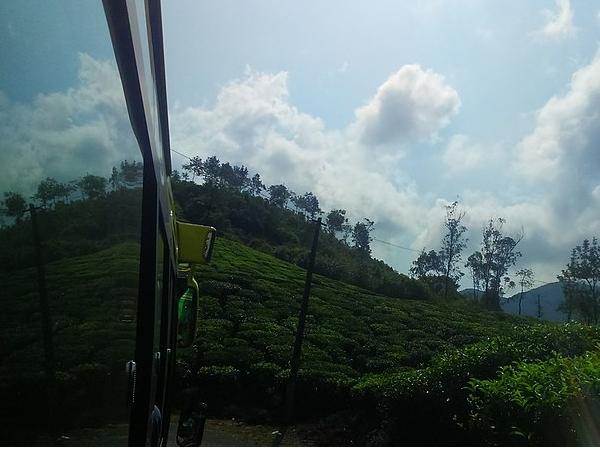 குமுளியிலிருந்து வாகமன்