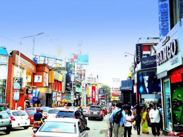 பெங்களூருவின் தெருக்களில் உள்ள கடைகளுக்கு ஒரு ஷாப்பிங்க் பயணம்: