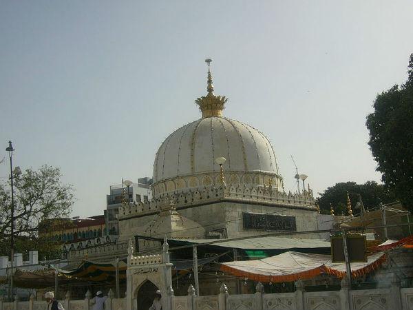 தர்ஹா ஷரிப்: