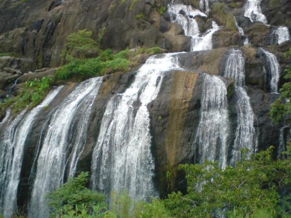 மரோடிச்சல் நீர்வீழ்ச்சி