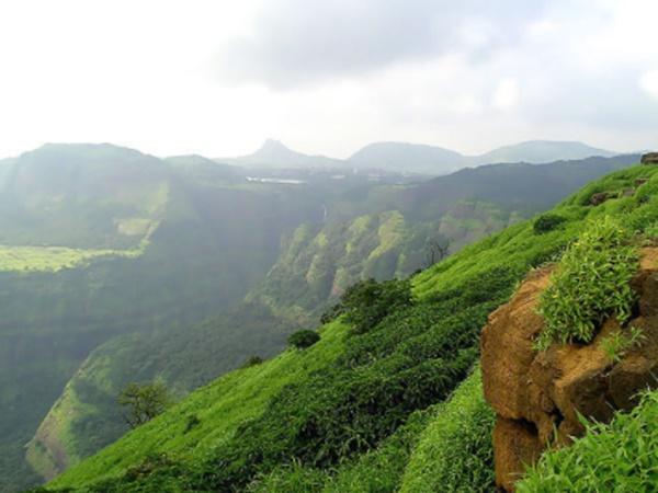 மர்மங்கள் தொடரும் மலை