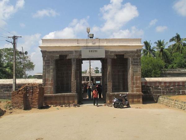 சிறப்பம்சங்கள்