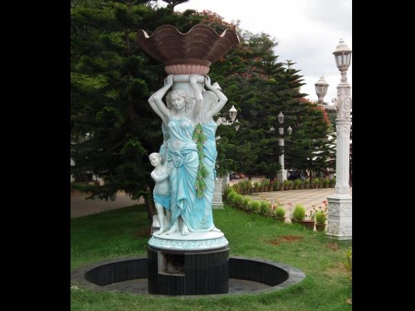 லும்பினி கார்டன்ஸ்