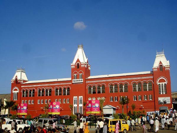 சென்னை சென்ட்ரல் ரயில் நிலையம்