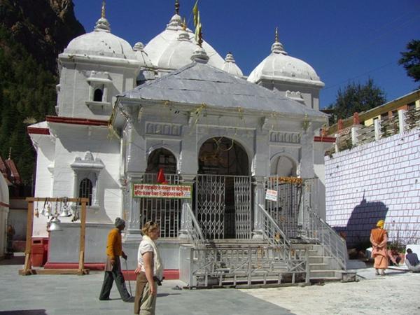 கங்கையின் தாய் வீடு கங்கோத்ரி