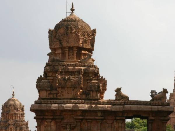 உலகிலேயே பெரிய கோபுரம்