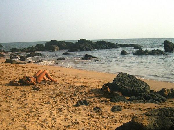 11. கையில் பீரும்... கடல் பயணமும்...
