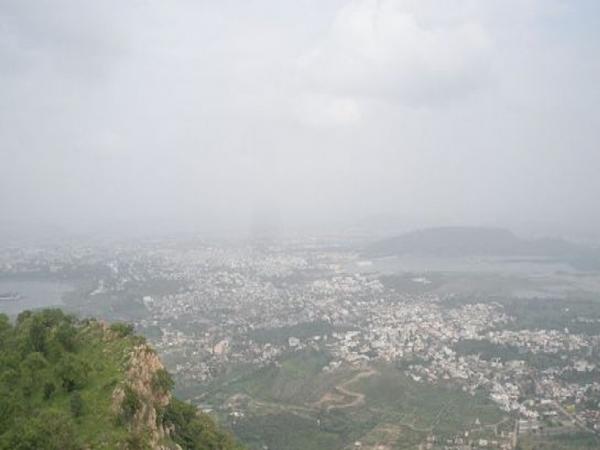 மழை அரண்மனை