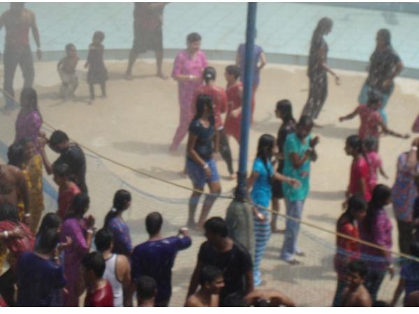 உல்லாச பொழுதுபோக்கு பூங்கா