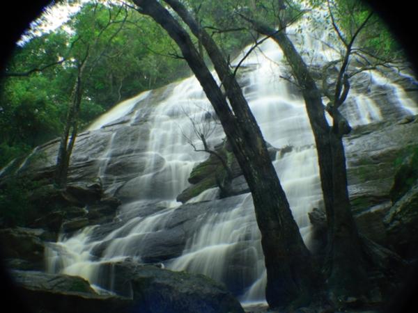 கிளியூர் அருவி