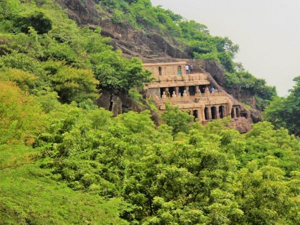 அருகிலுள்ள சுற்றுலாத் தளங்கள்