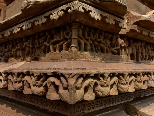 இயற்கையிலேயே உருவானதா?