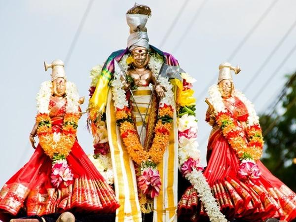 எப்போது செல்ல வேண்டும் ?