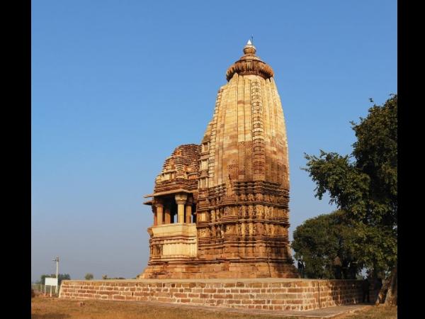 சதுர்புஜா கோயில்