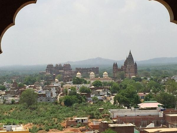பேரெழில் பொங்கும் ஓர்ச்சா