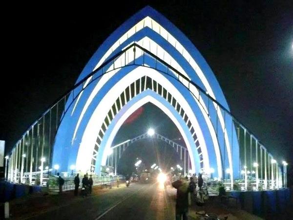 டிகாவின் கடைவீதிகள்