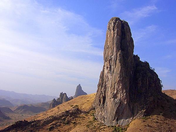 மந்திரா மலை