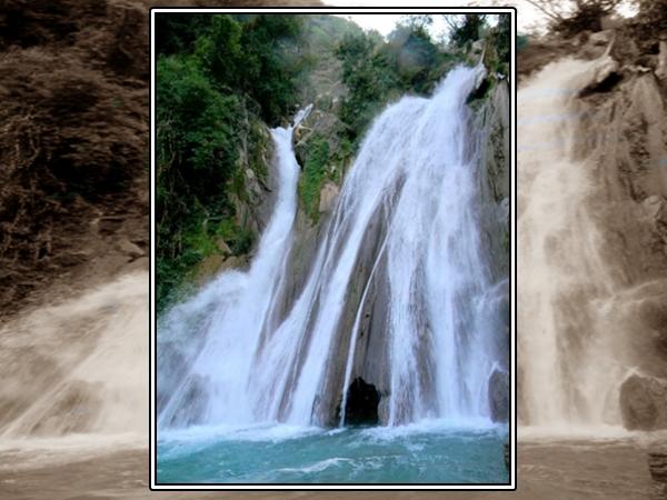 ஜாரிபானி நீர்வீழ்ச்சி