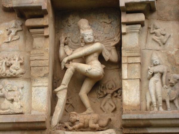 அற்புத சிற்ப வல்லுநர்கள்