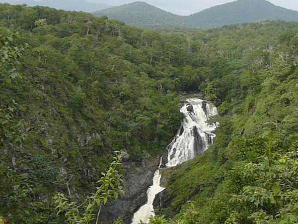மர்மலா நீர்வீழ்ச்சி