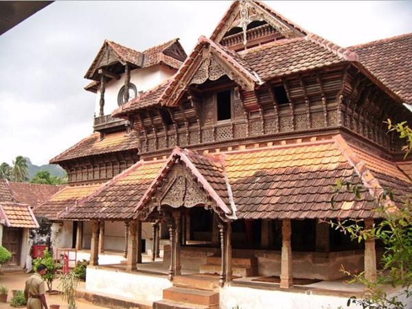 முன்பக்கம்