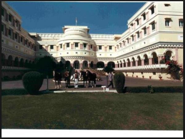 சரிஸ்கா அரண்மனை