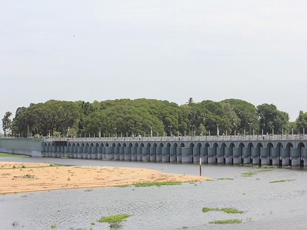 அணைகள்