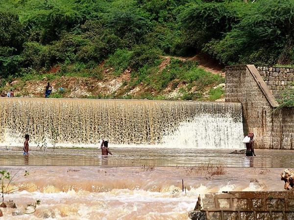 கொடிவேரி அணை