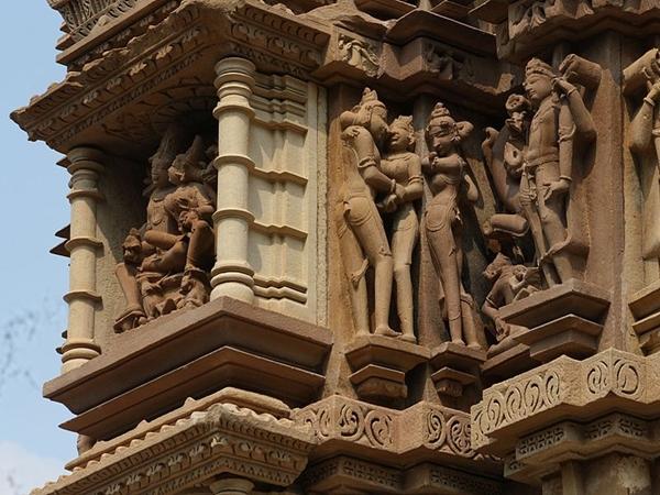 கலவித் தலமான கஜுராஹோ