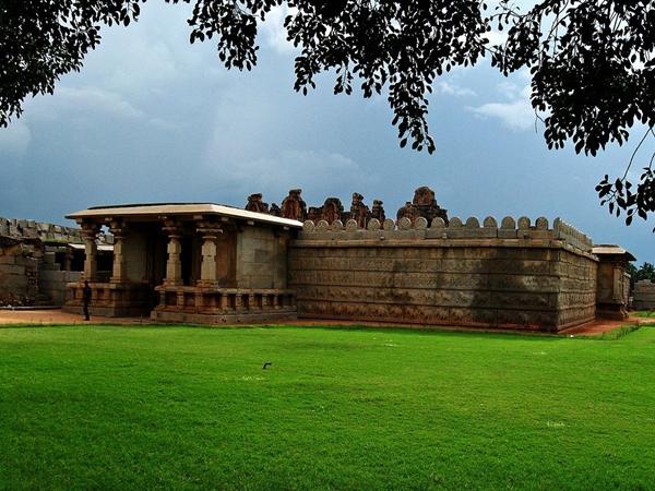 யந்த்ரோதாரகா ஆஞ்சநேயர் கோவில்
