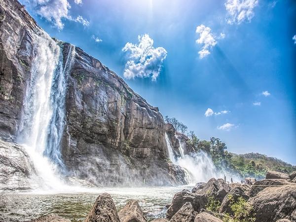 அதிரப்பள்ளி அருவி திருச்சூர்