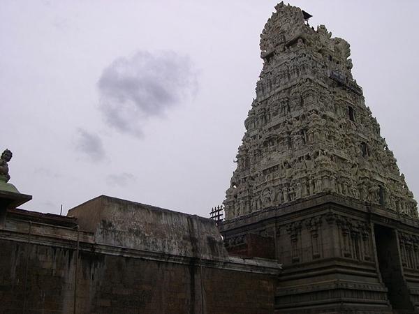 மயிலம் முருகன் ஆலயம், ரிஷபம்