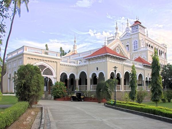 ஆகா கான் கோட்டை