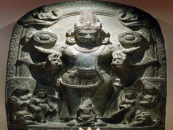 கர்ணன் கோயில்