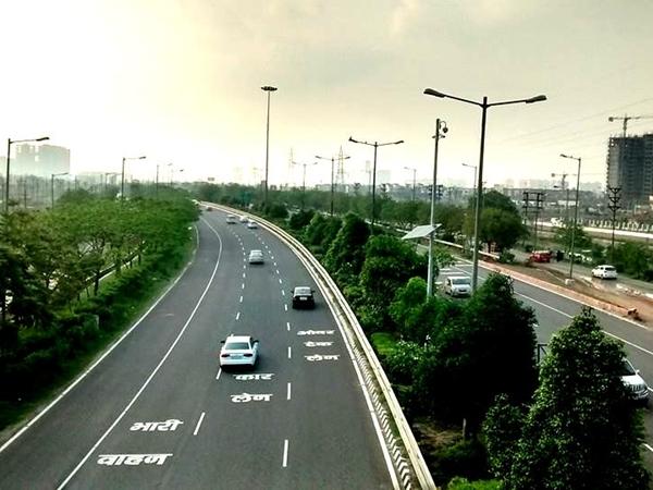 நொய்டா- கிரேட்டர் நொய்டா எக்ஸ்பிரஸ்வே