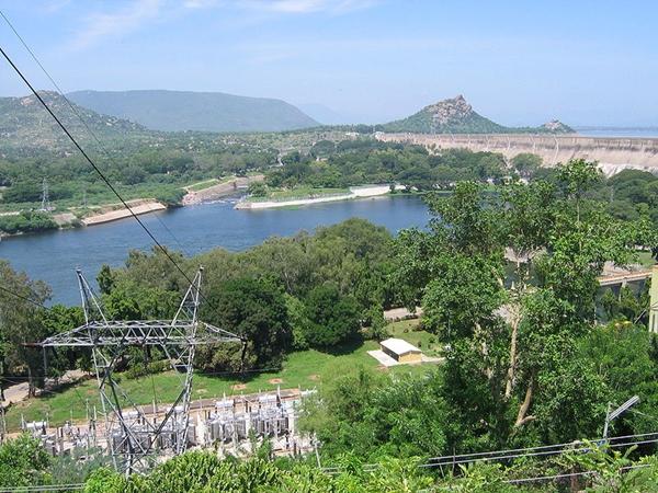 மேட்டூர் அணை