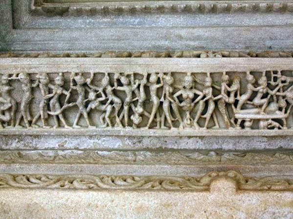 ரணக்பூர் ஜெயின் கோயில், ராஜஸ்தான்