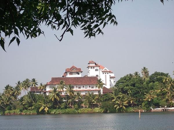கொல்லம் சுற்றுலாத் தளங்கள்