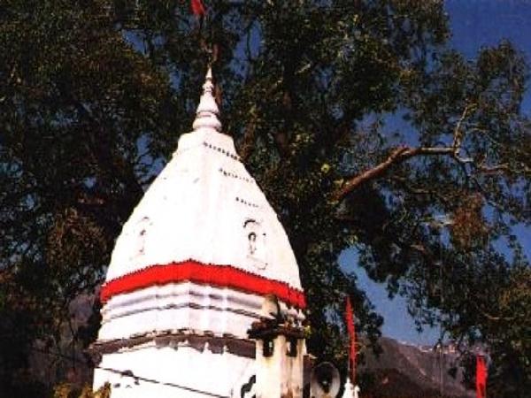 அருகிலுள்ள சுற்றுலாத் தளங்கள்