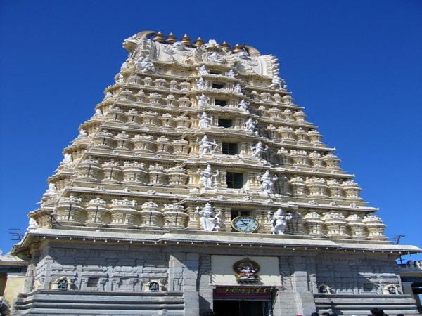 அருகிலுள்ள சுற்றுலாத் தளங்கள்