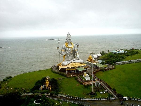 உலகிலேயே பெரிய சிவன்!