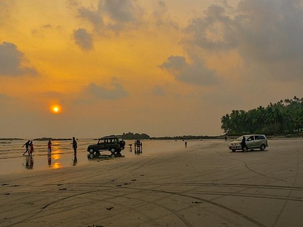 அருகில் உள்ள சுற்றுலாத் தலம்